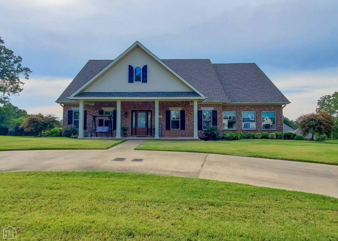 4301 Woodcrest Drive - Photo 1