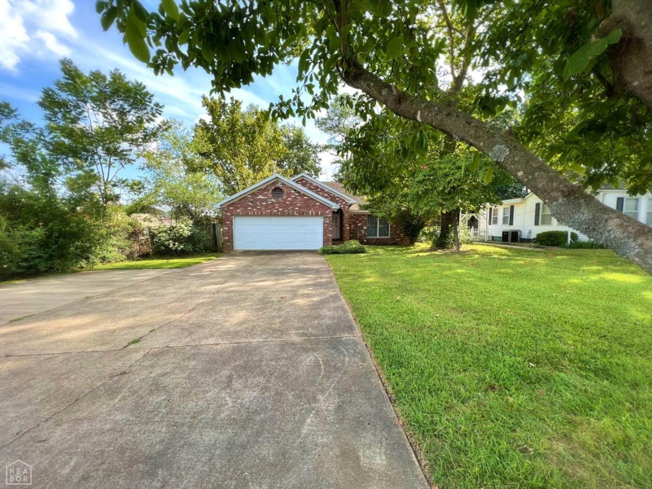 301 Highland Drive - Photo 1