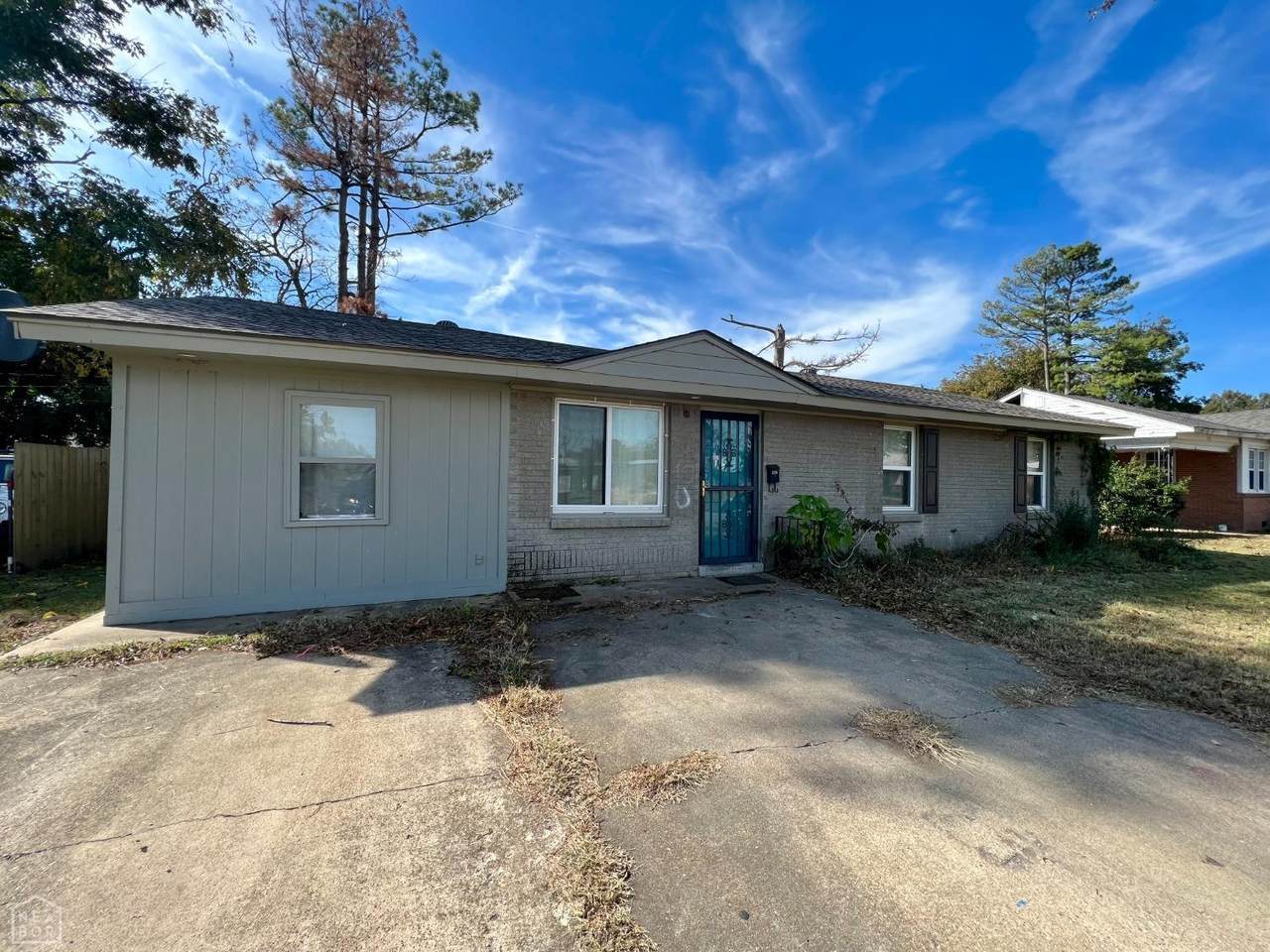 128 Rosewood Drive - Photo 1