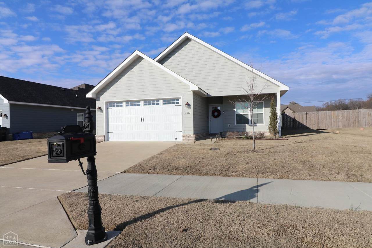 3612 Leafy Pass - Photo 1