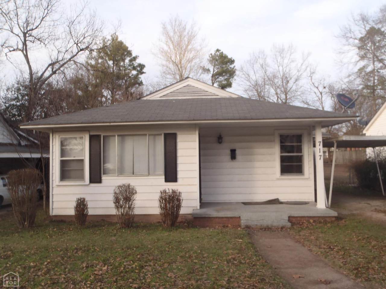 717 Mclain St - Photo 1