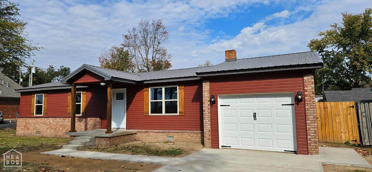 1004 Maddox Street - Photo 1