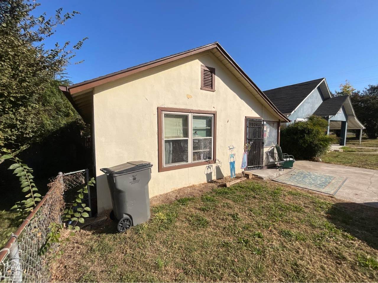 1003 Emerson Street - Photo 1