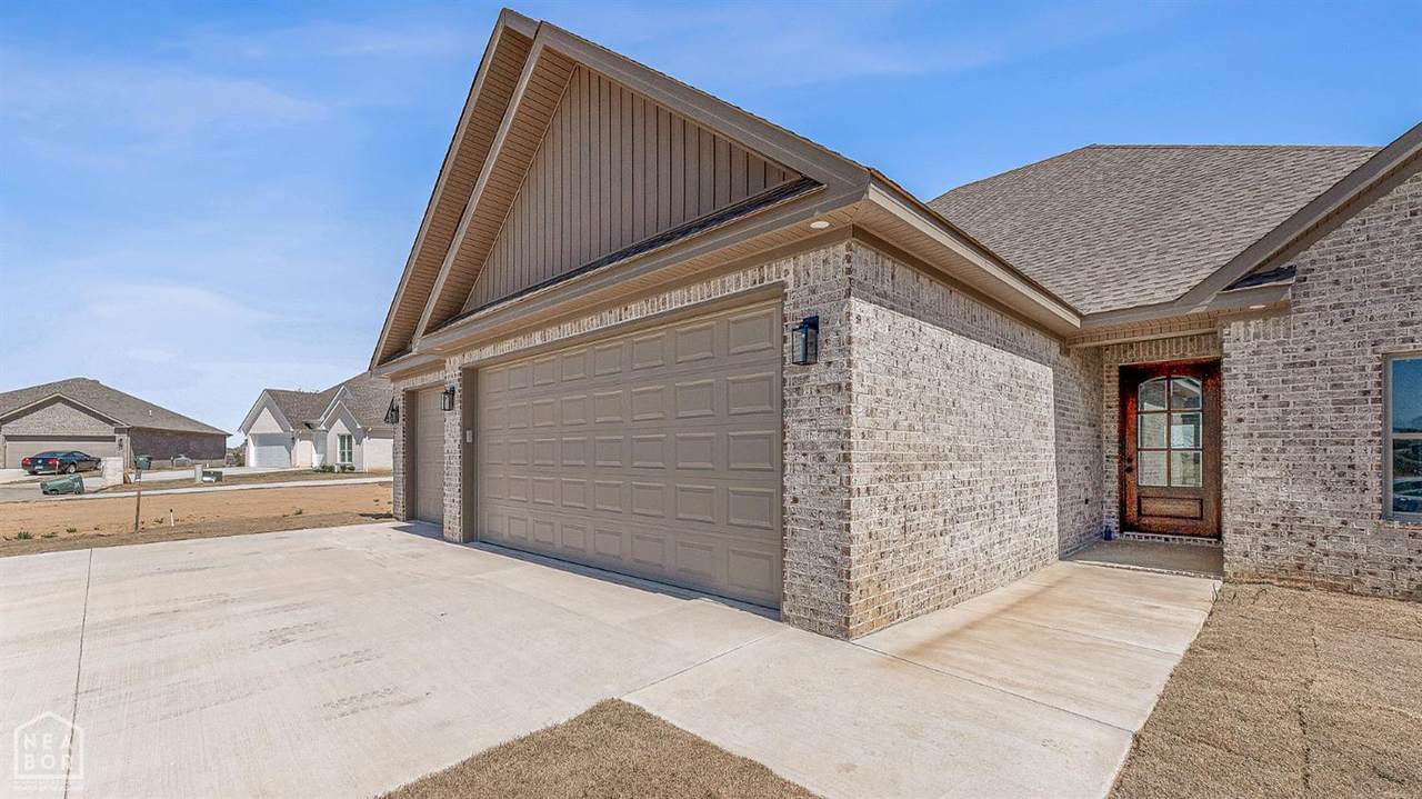 101 Rivercrest - Photo 1