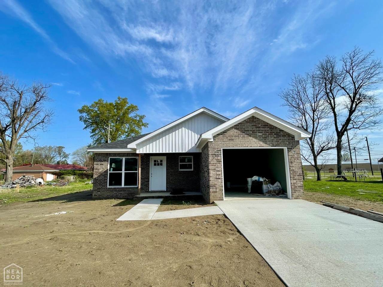 526 Maple Street - Photo 1