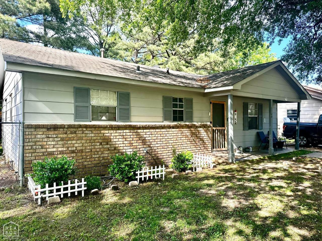 3120 Race Street - Photo 1