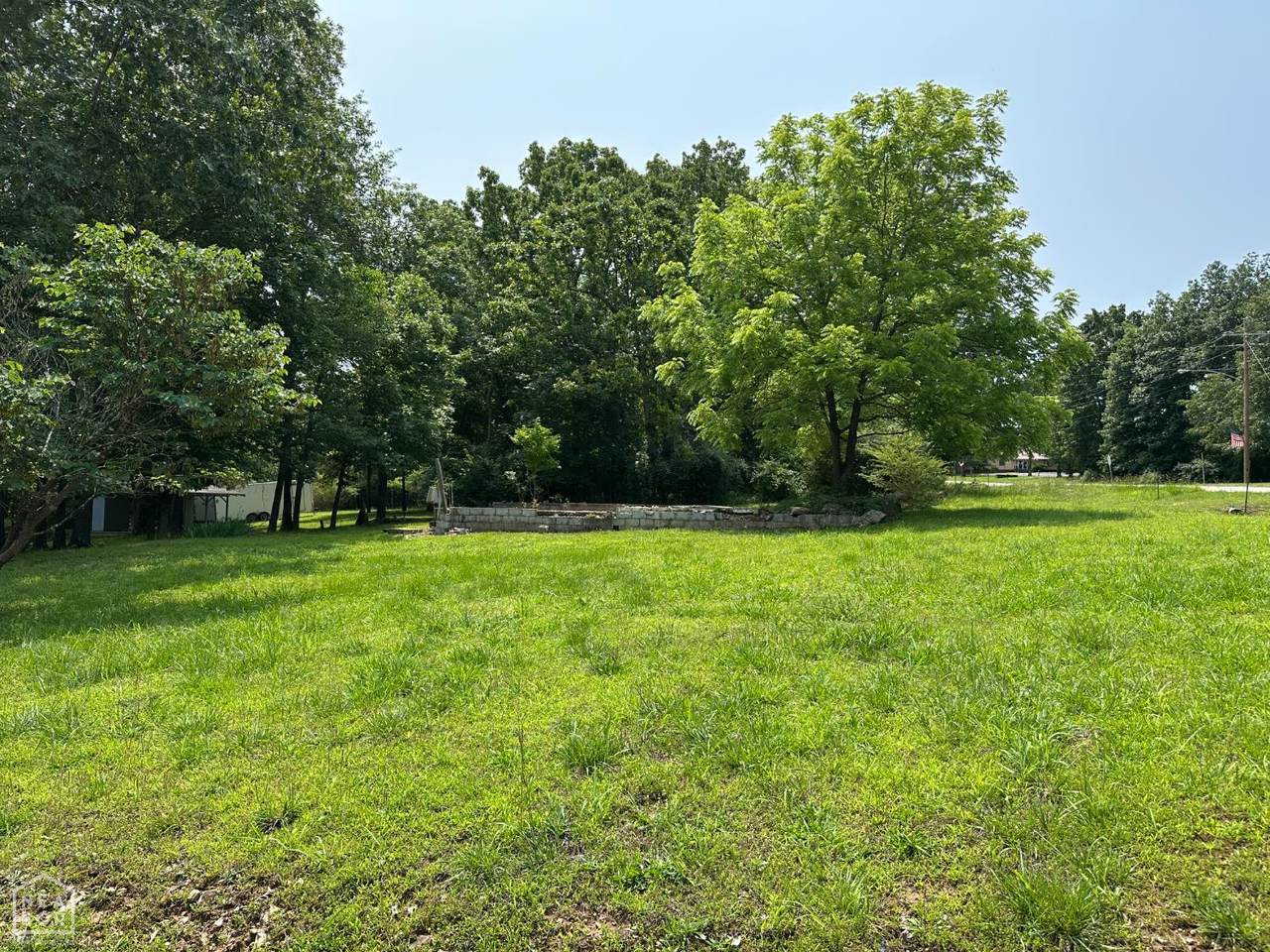 320 Hazelwood Drive - Photo 1