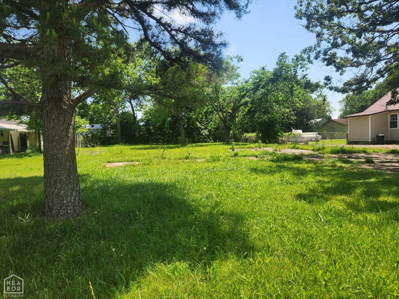 704 Wilson Street - Photo 1