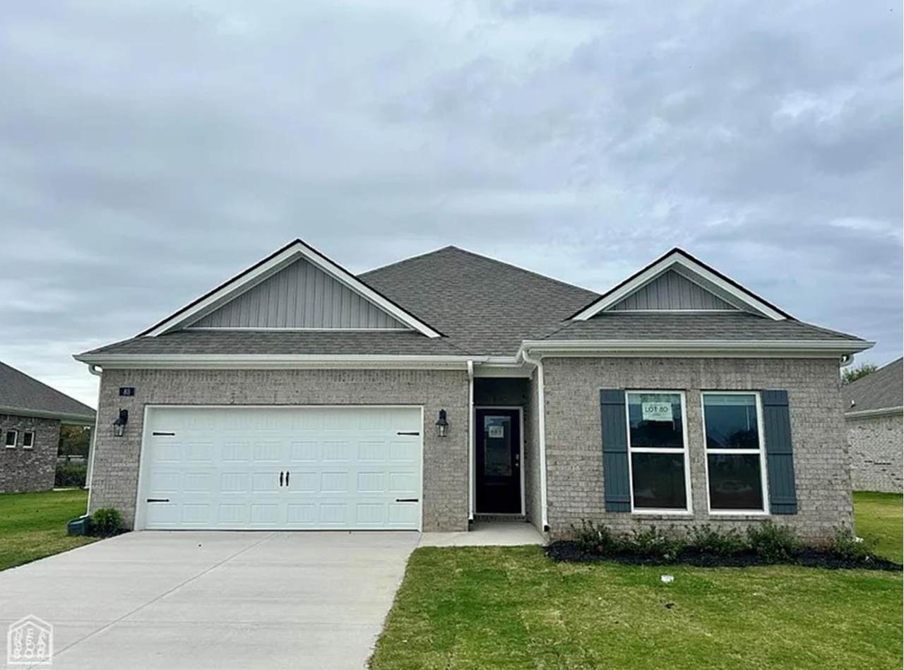 720 Edgemont Circle - Photo 1