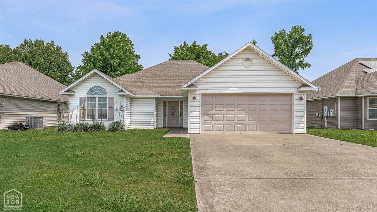 3712 Lexee Drive - Photo 1