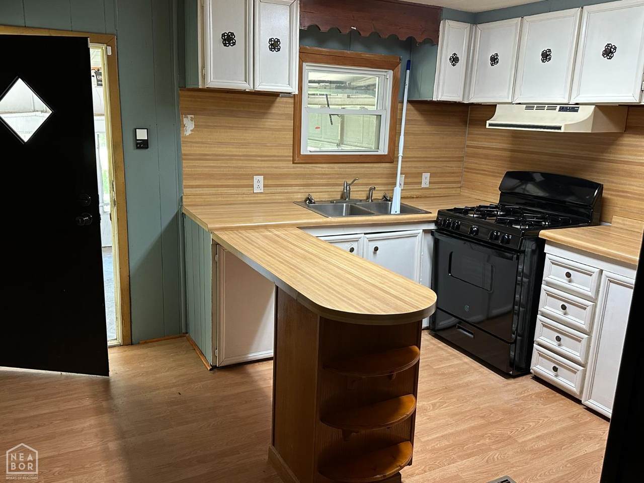 301 Harris Street - Photo 1