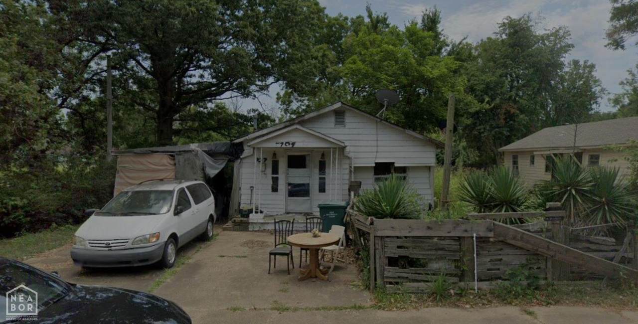 707 Henderson Street - Photo 1
