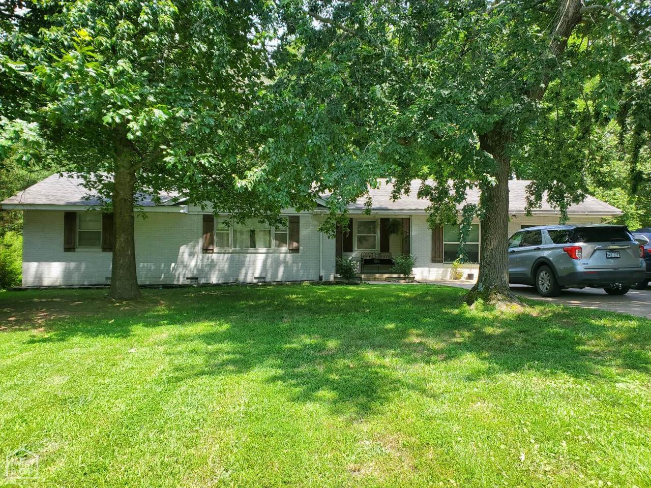 592 12th Avenue - Photo 1