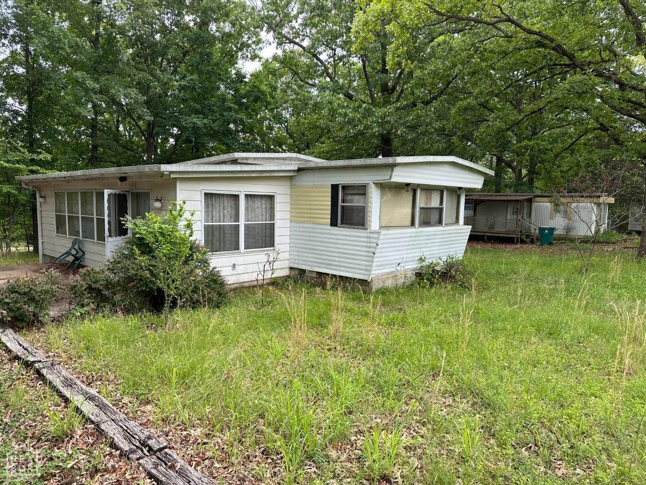 105 Hickory Street - Photo 1