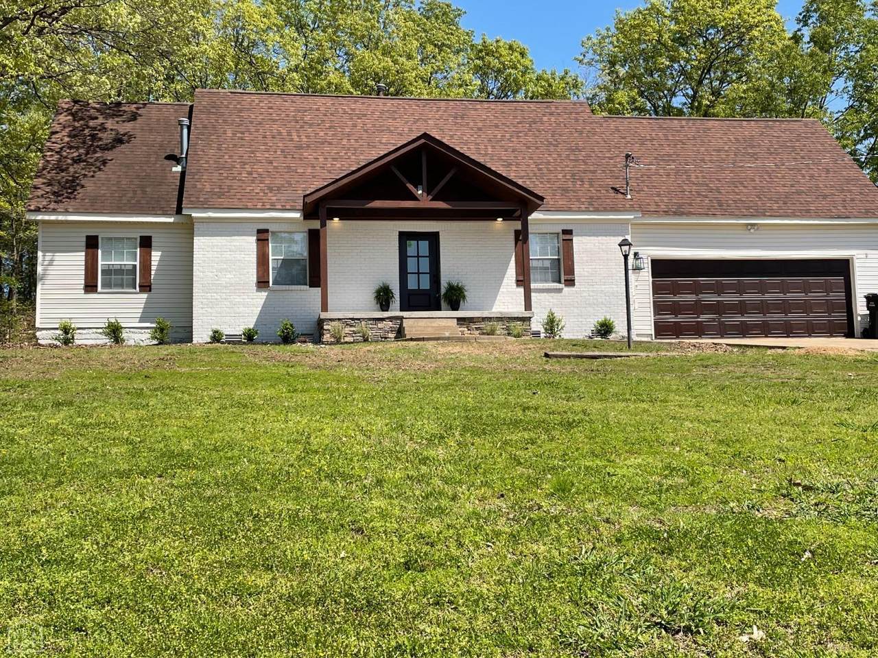 2204 Williamsburg Drive - Photo 1