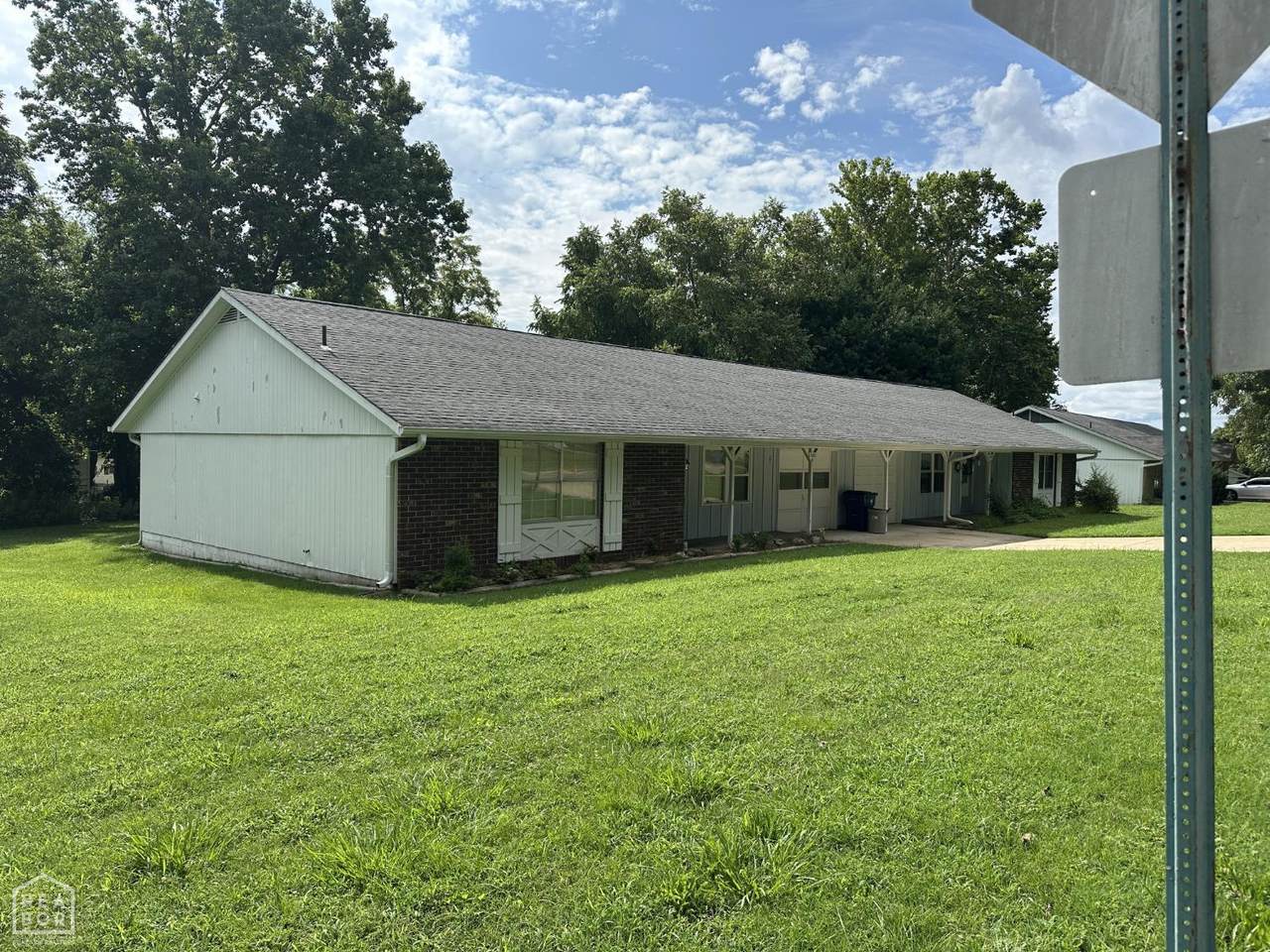 1121 Meadowbrook Drive - Photo 1