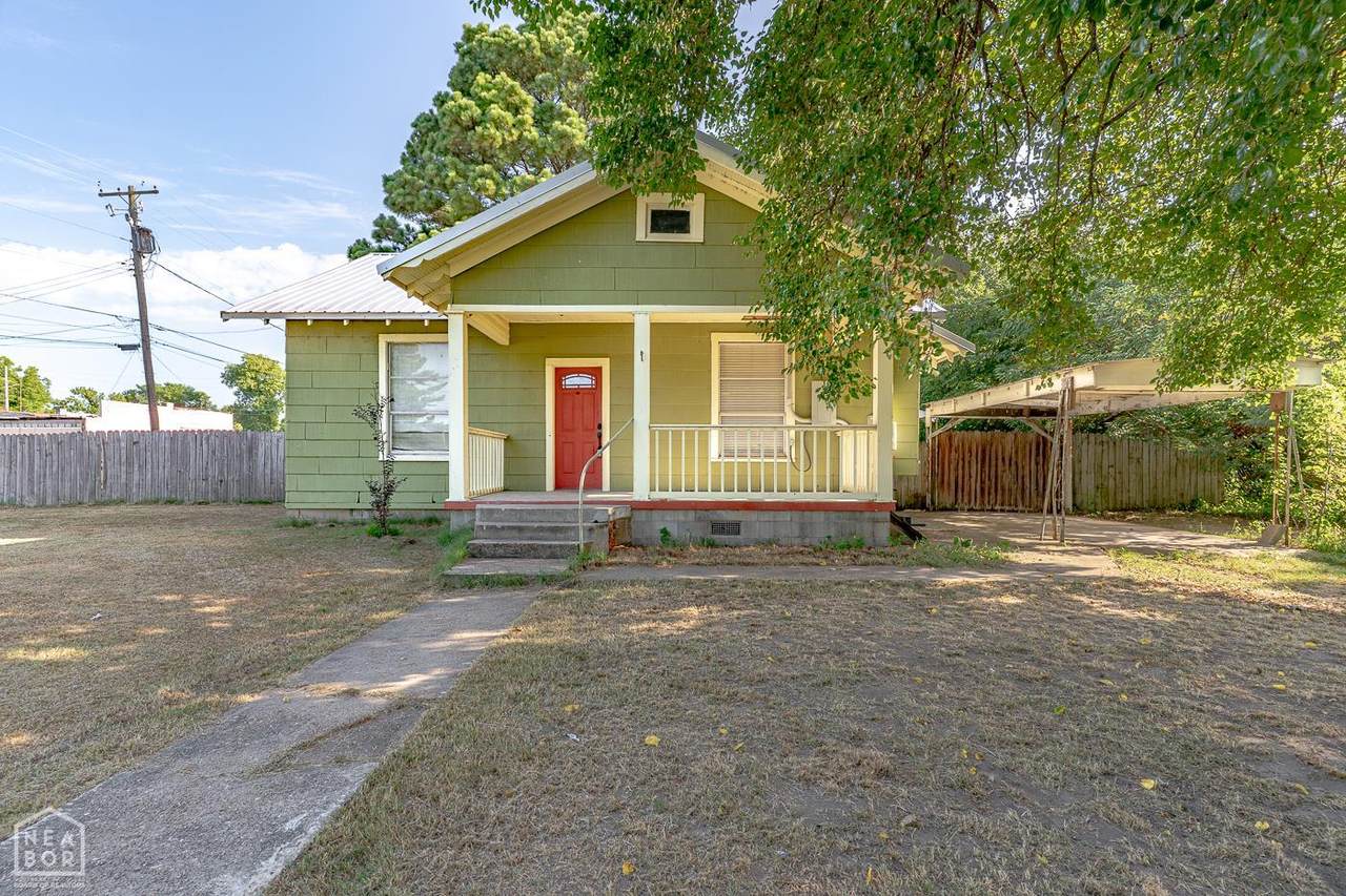 700 2nd Street - Photo 1