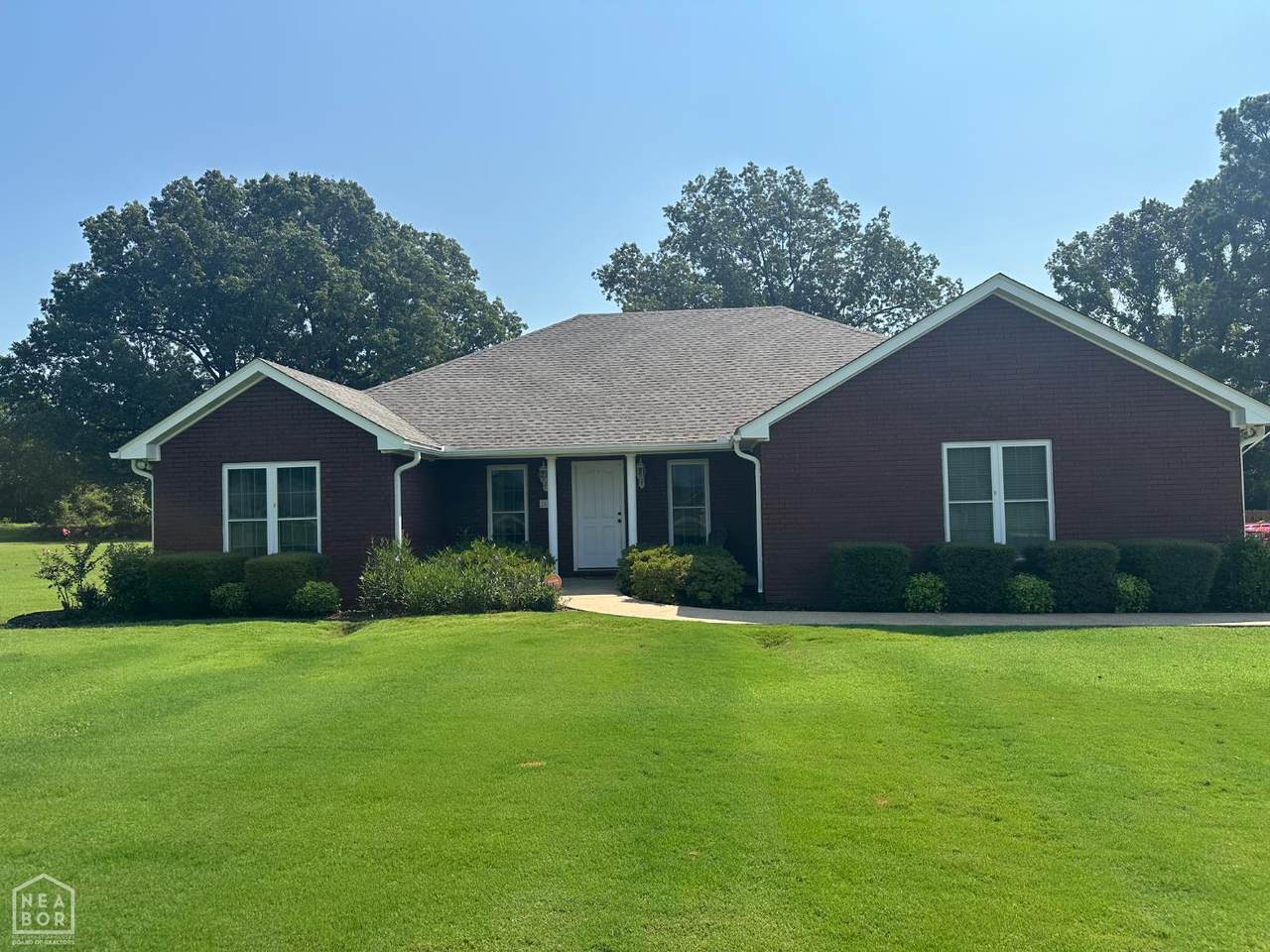 2010 Greenway Lane - Photo 1