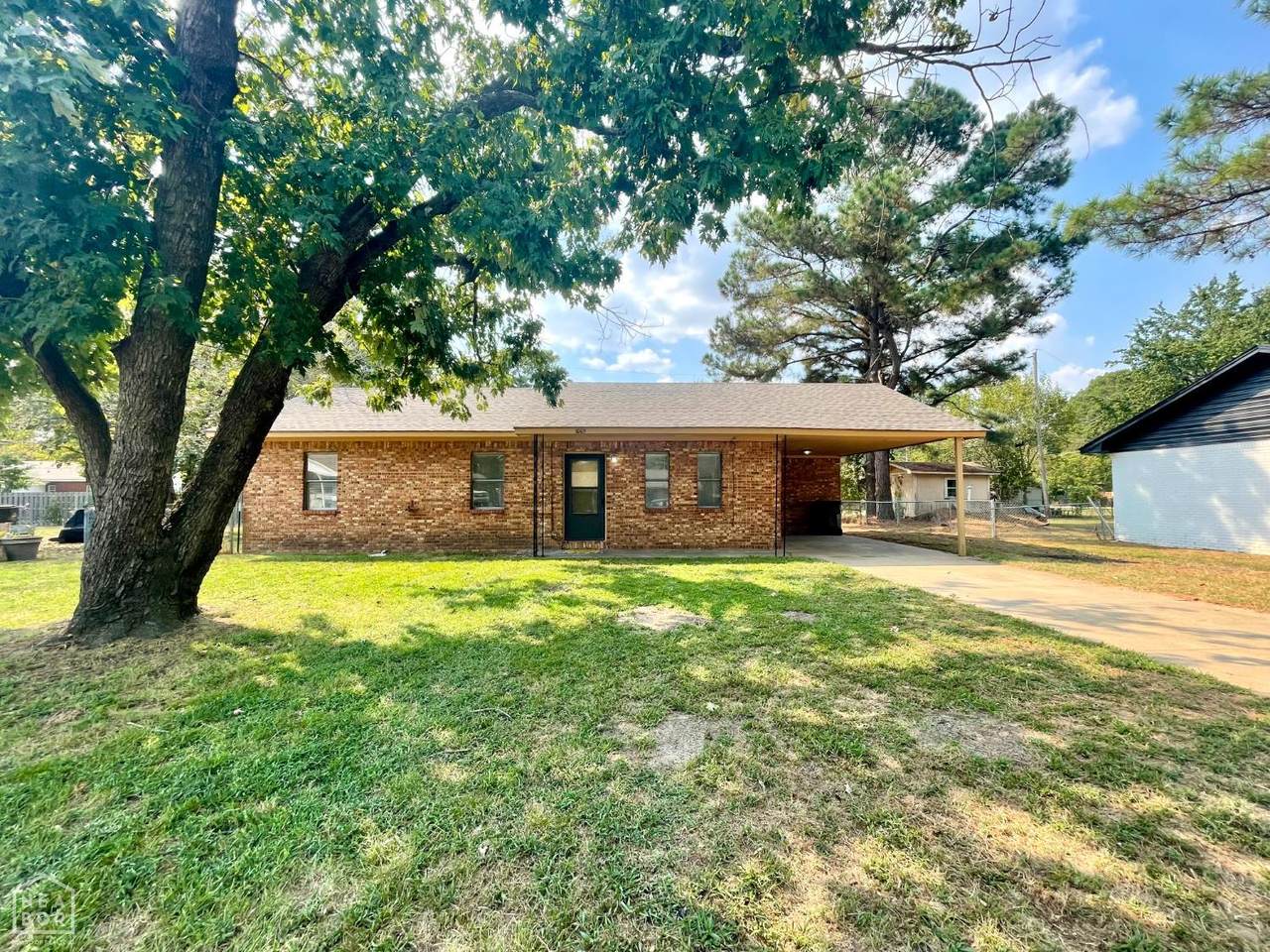 1009 Opal Circle - Photo 1