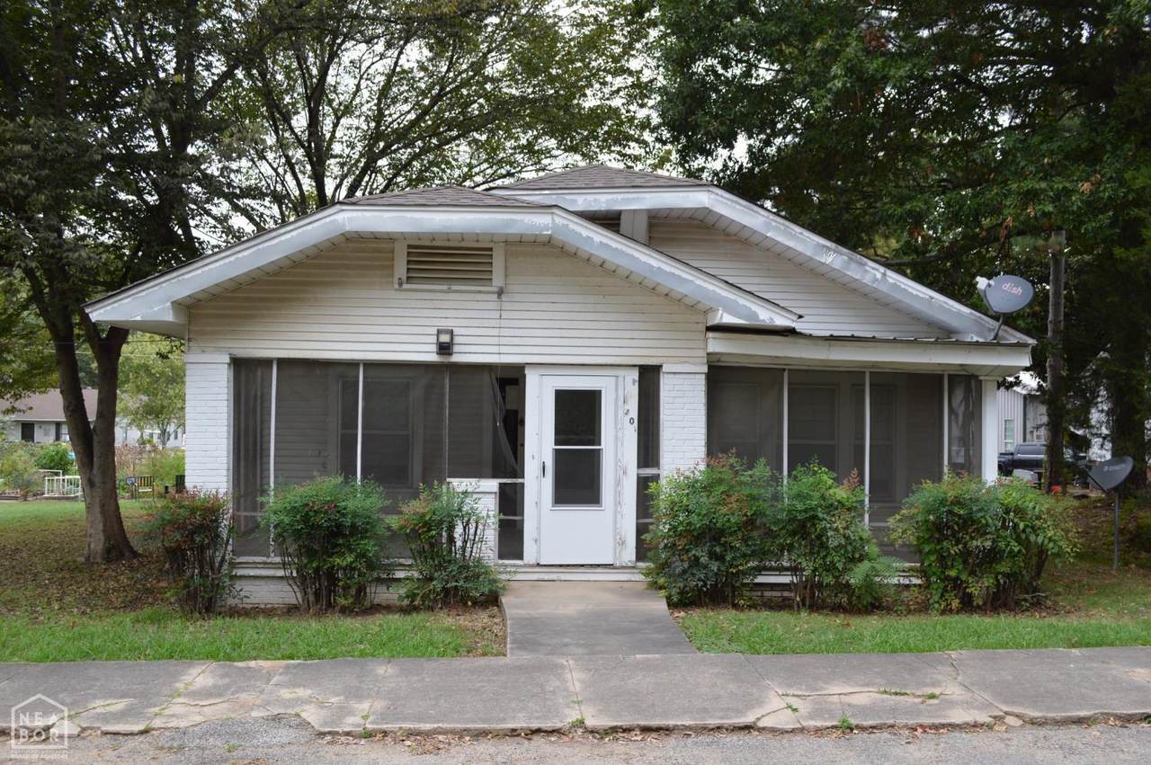 401 Main Street - Photo 1