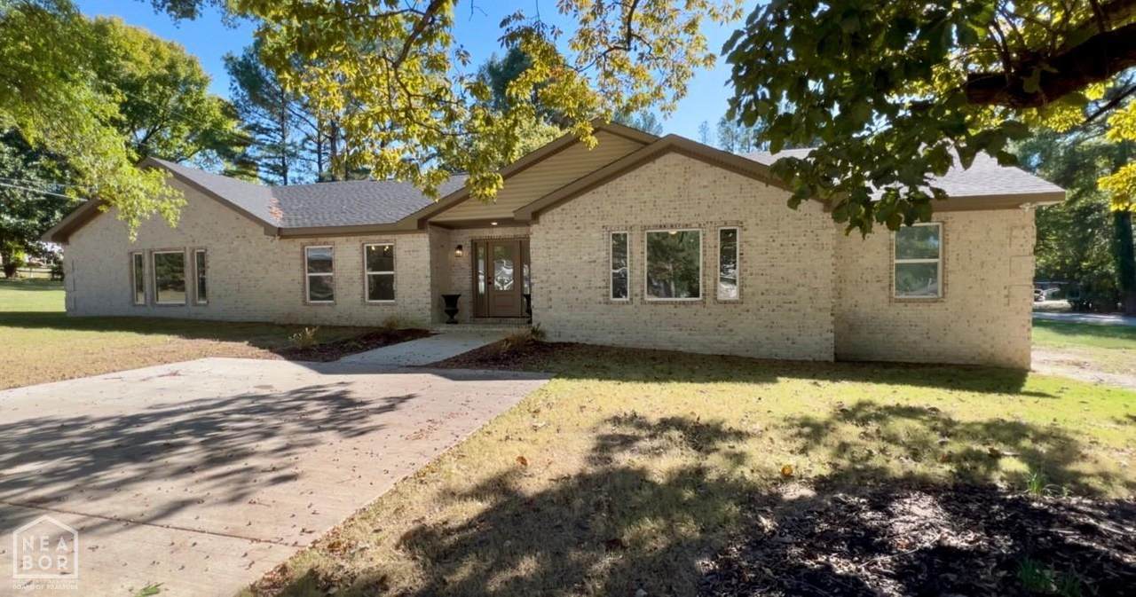 301 Griffin Street - Photo 1