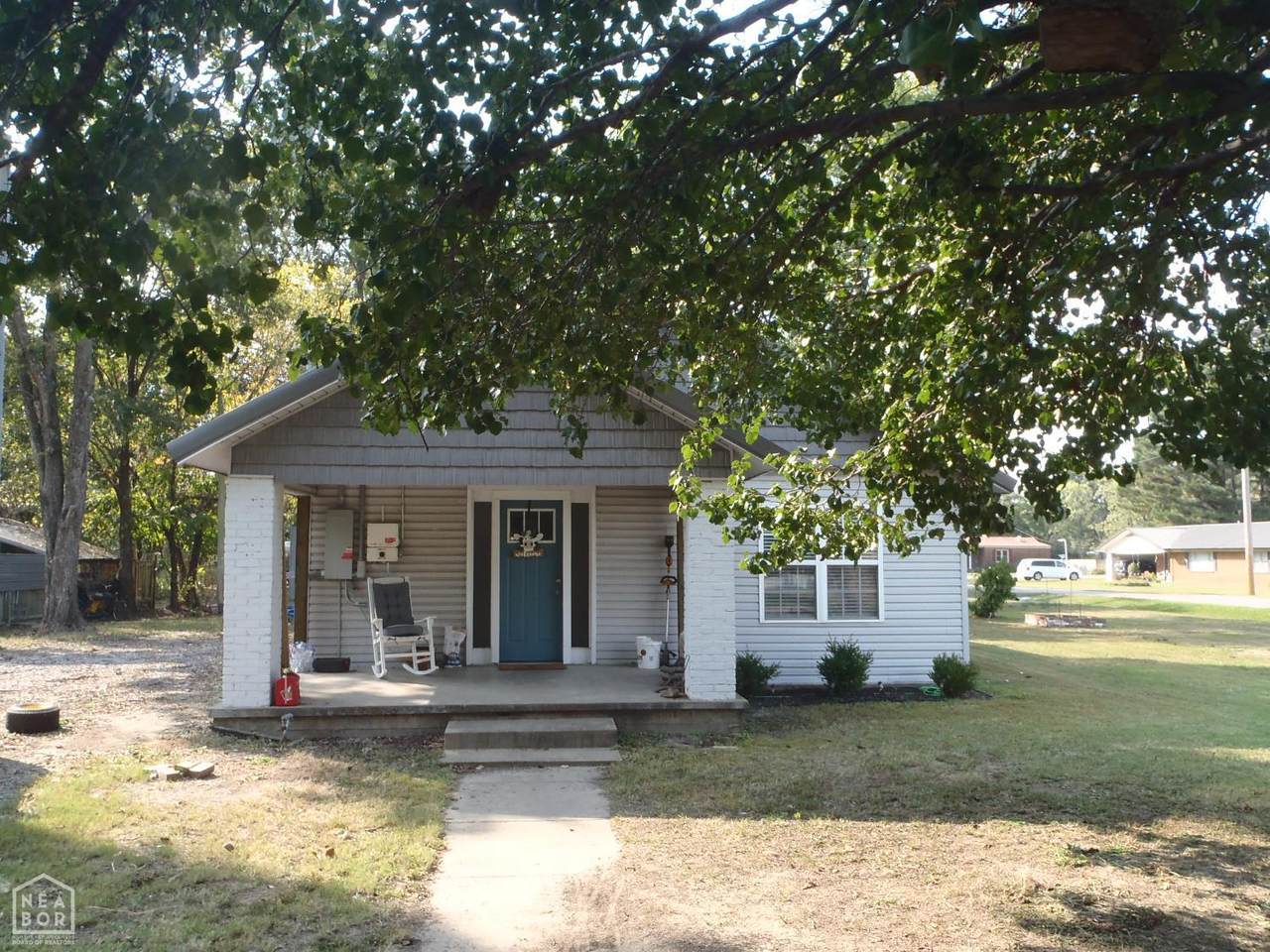 207 Dowell - Photo 1