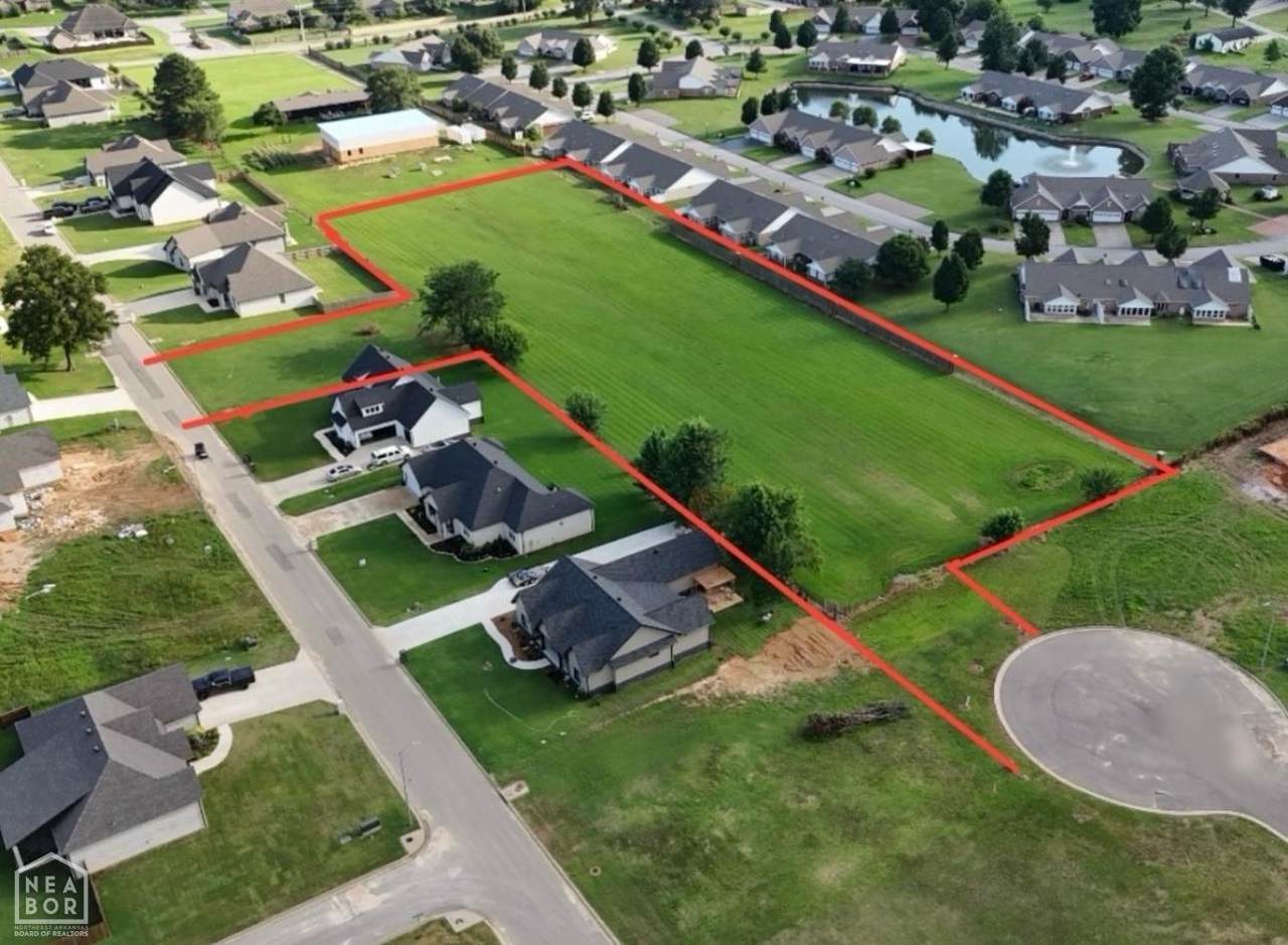 1600 30th Street - Photo 1