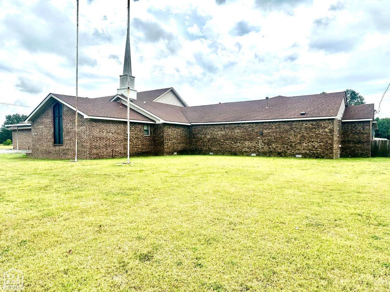 3203 Race Street - Photo 1