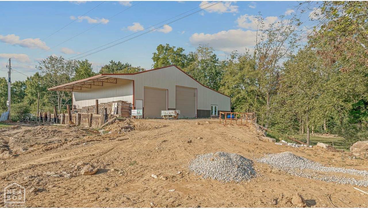 217 Summer - Photo 1