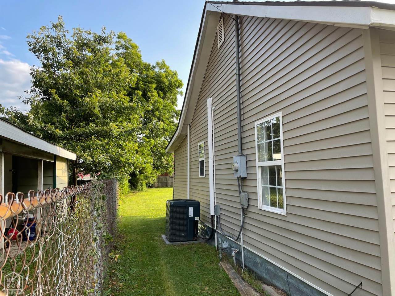 https://bt-photos.global.ssl.fastly.net/jonesboro/orig_boomver_1_10126696-2.jpg