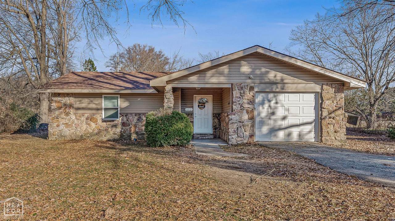 512 Donaldson Street - Photo 1