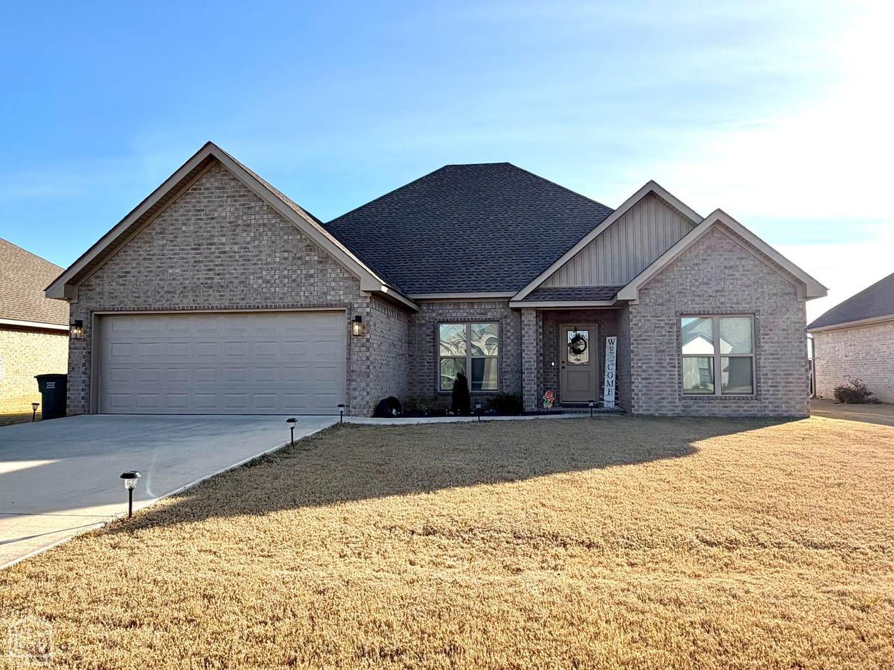 126 Clearwater Drive - Photo 1