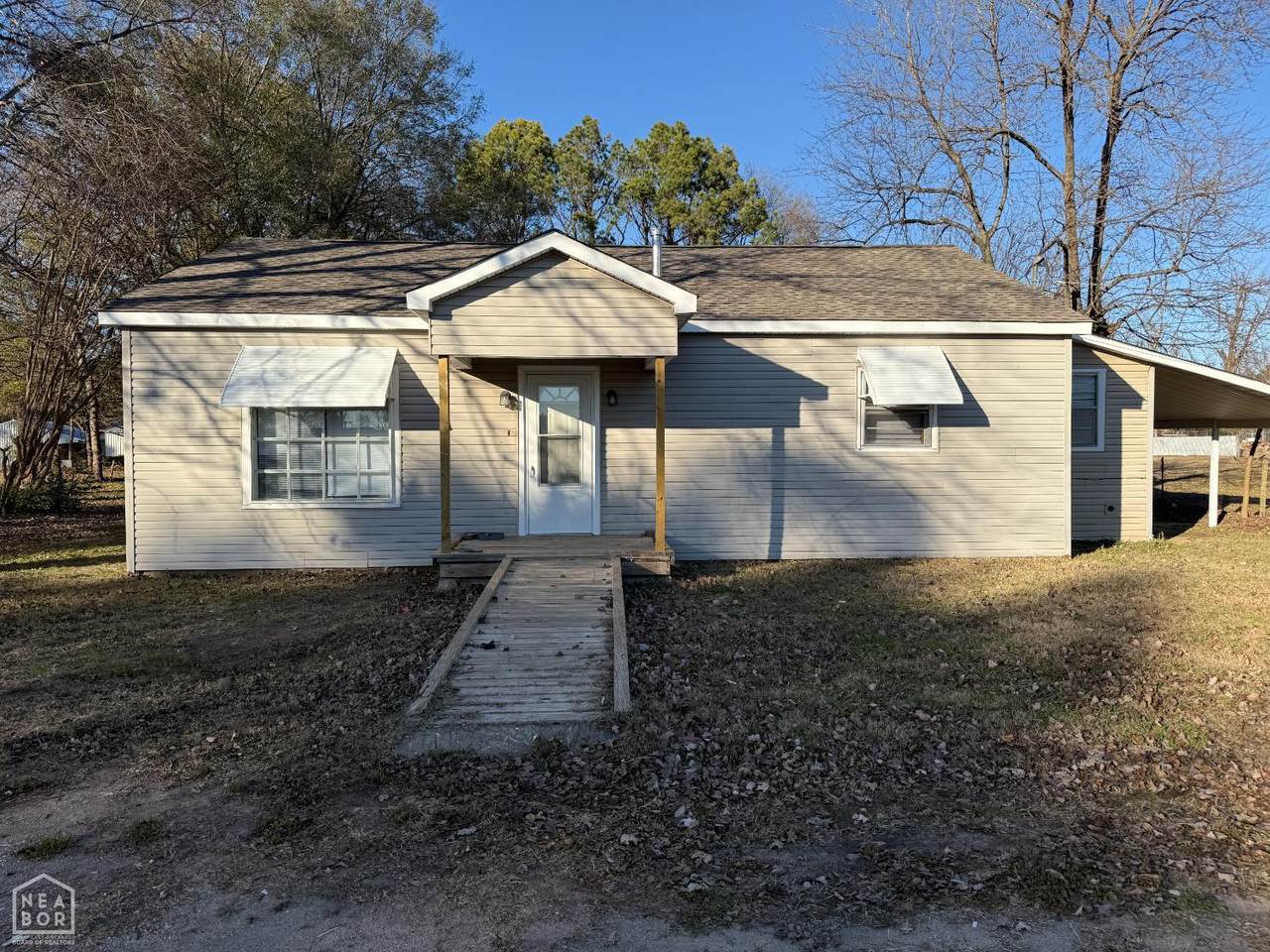 404 Elm - Photo 1
