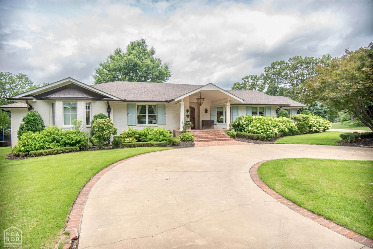 1105 Cardinal Road - Photo 1