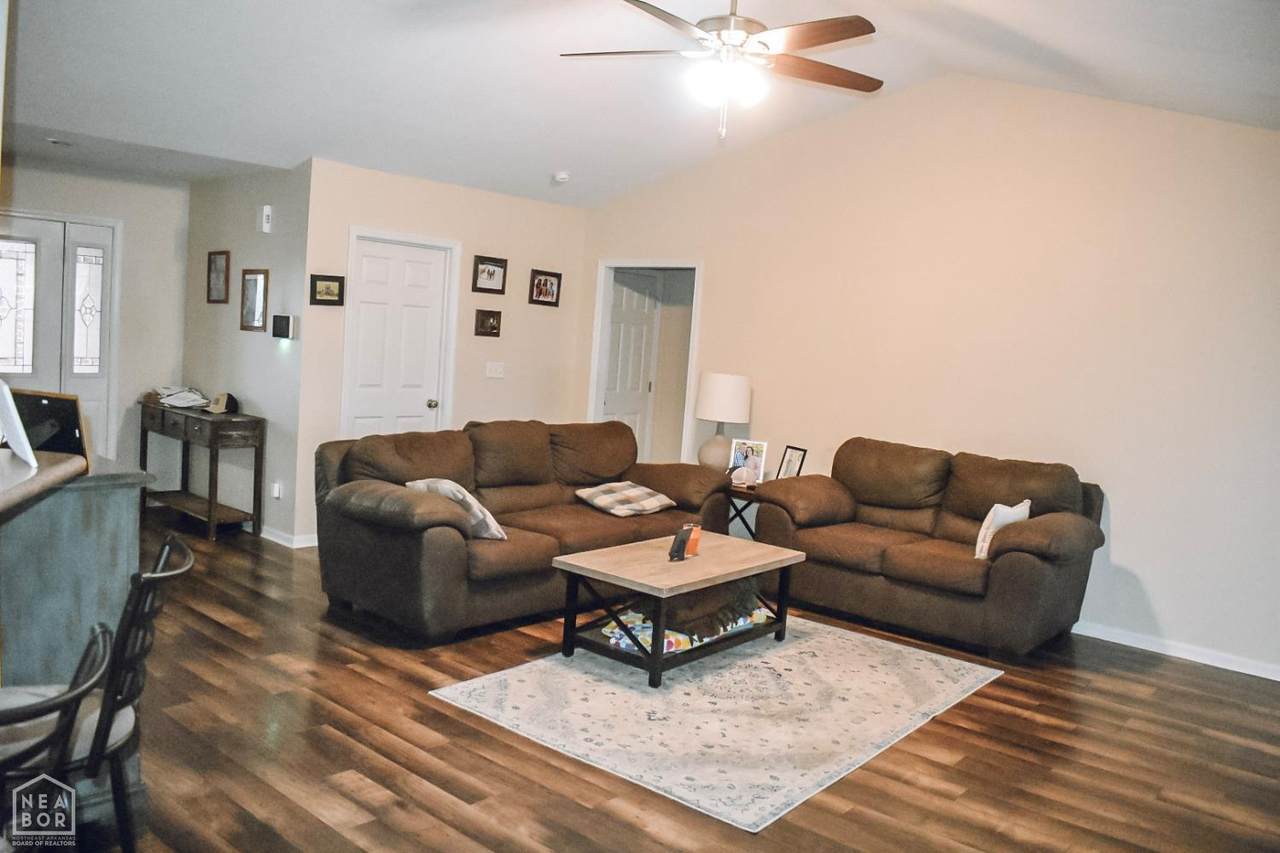 https://bt-photos.global.ssl.fastly.net/jonesboro/1280_boomver_1_10126963-2.jpg