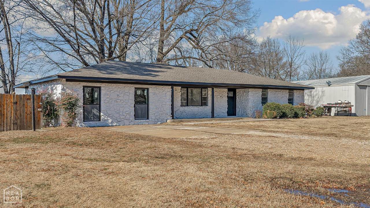 1811 Darrick Lane - Photo 1