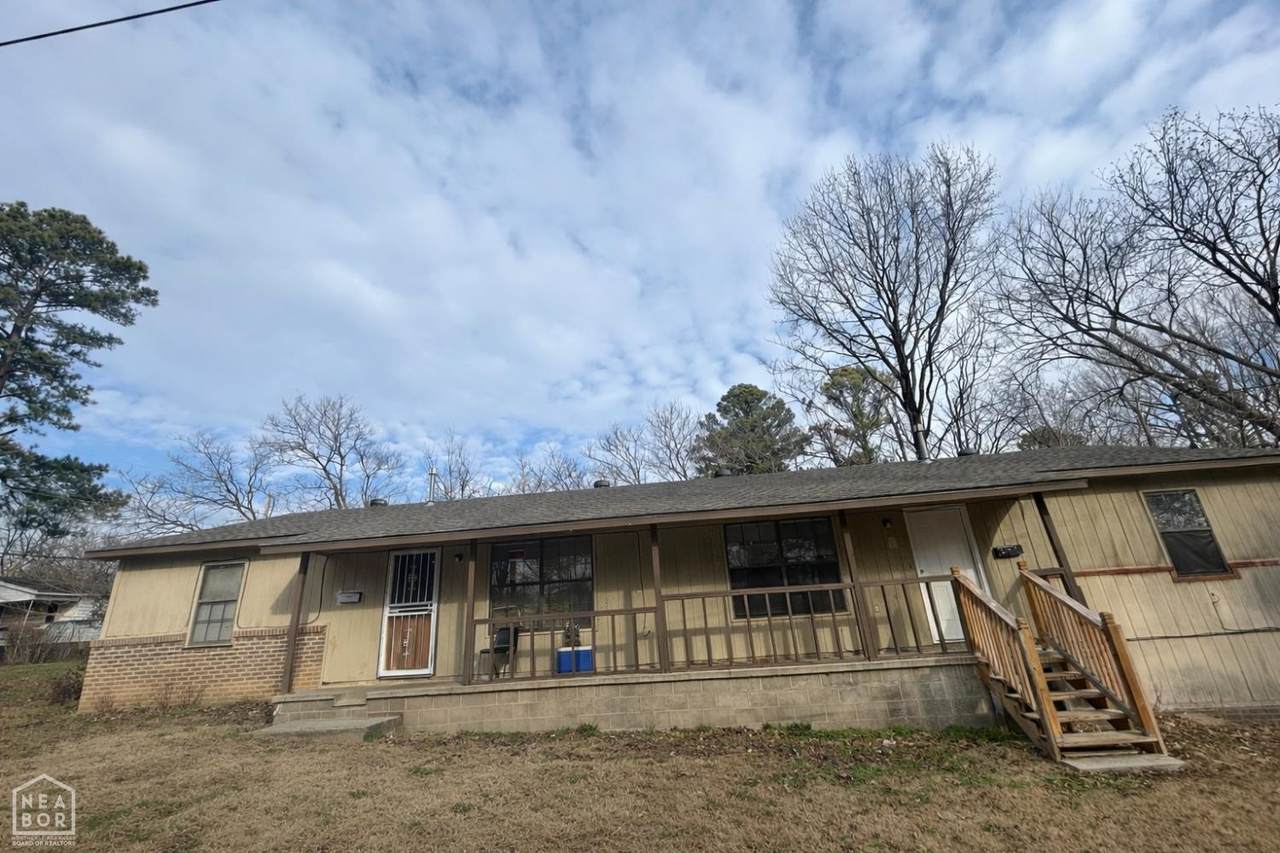 416 Allis Street - Photo 1