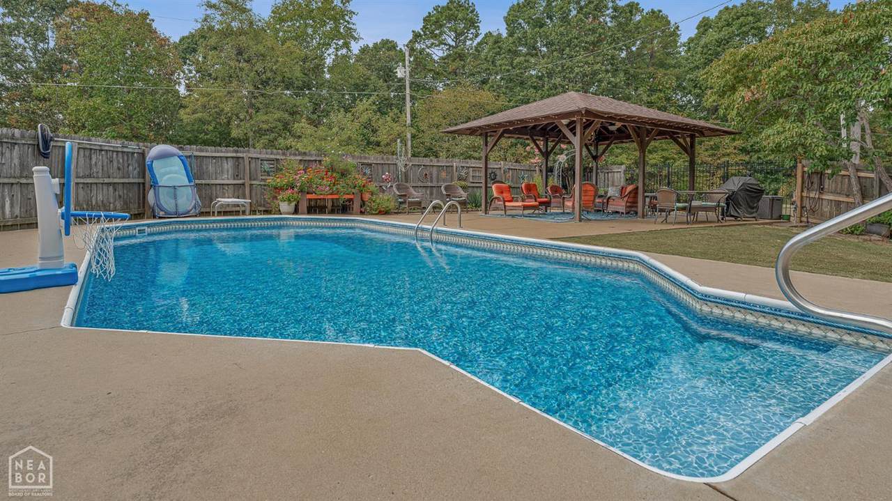 https://bt-photos.global.ssl.fastly.net/jonesboro/1280_boomver_1_10127291-2.jpg