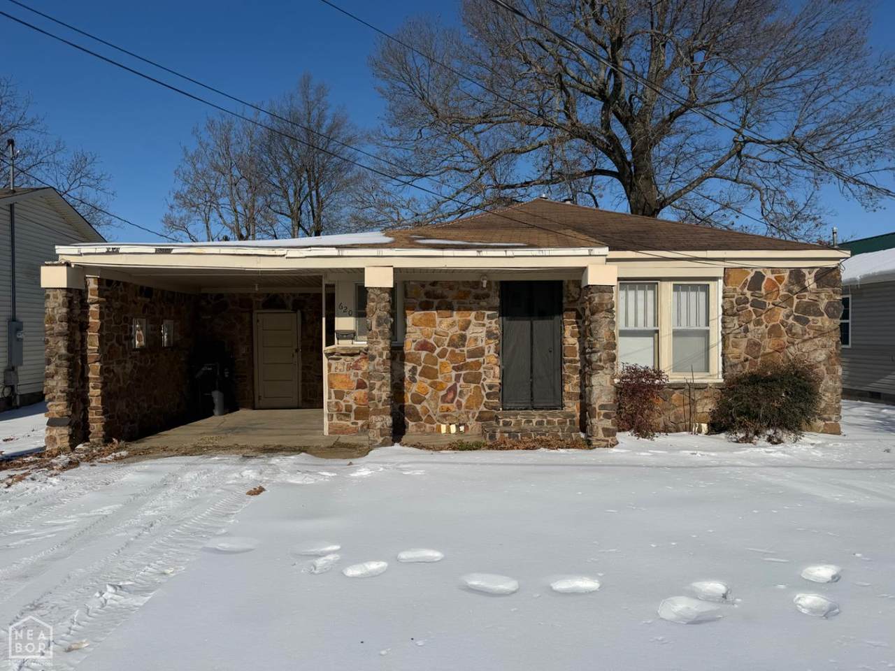620 6th - Photo 1