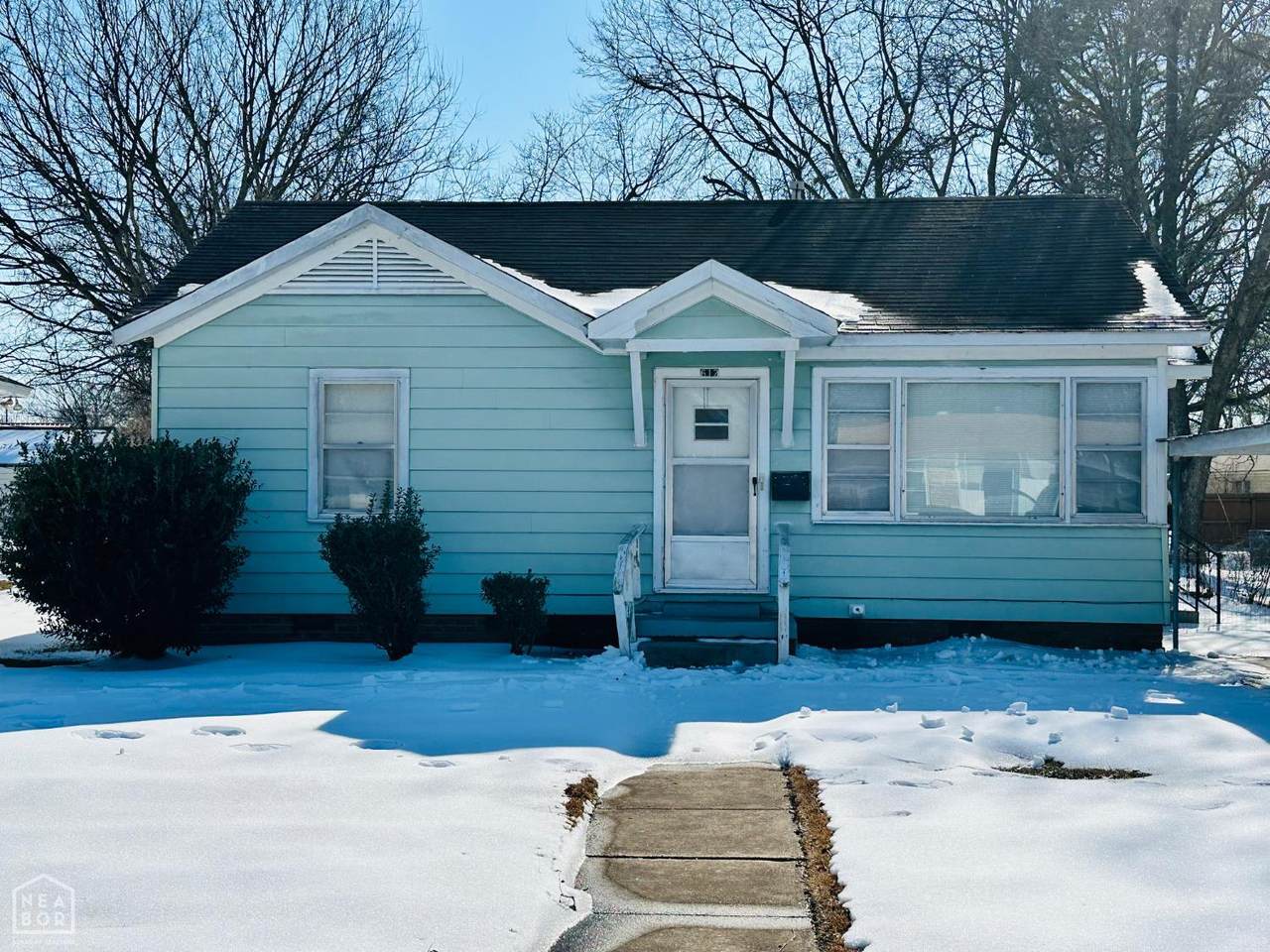 612 Mclain - Photo 1