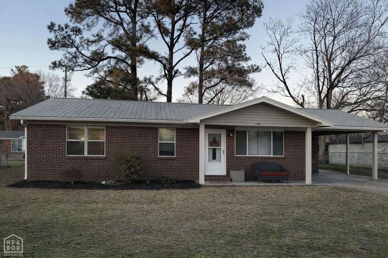 1102 Estelle Street - Photo 1