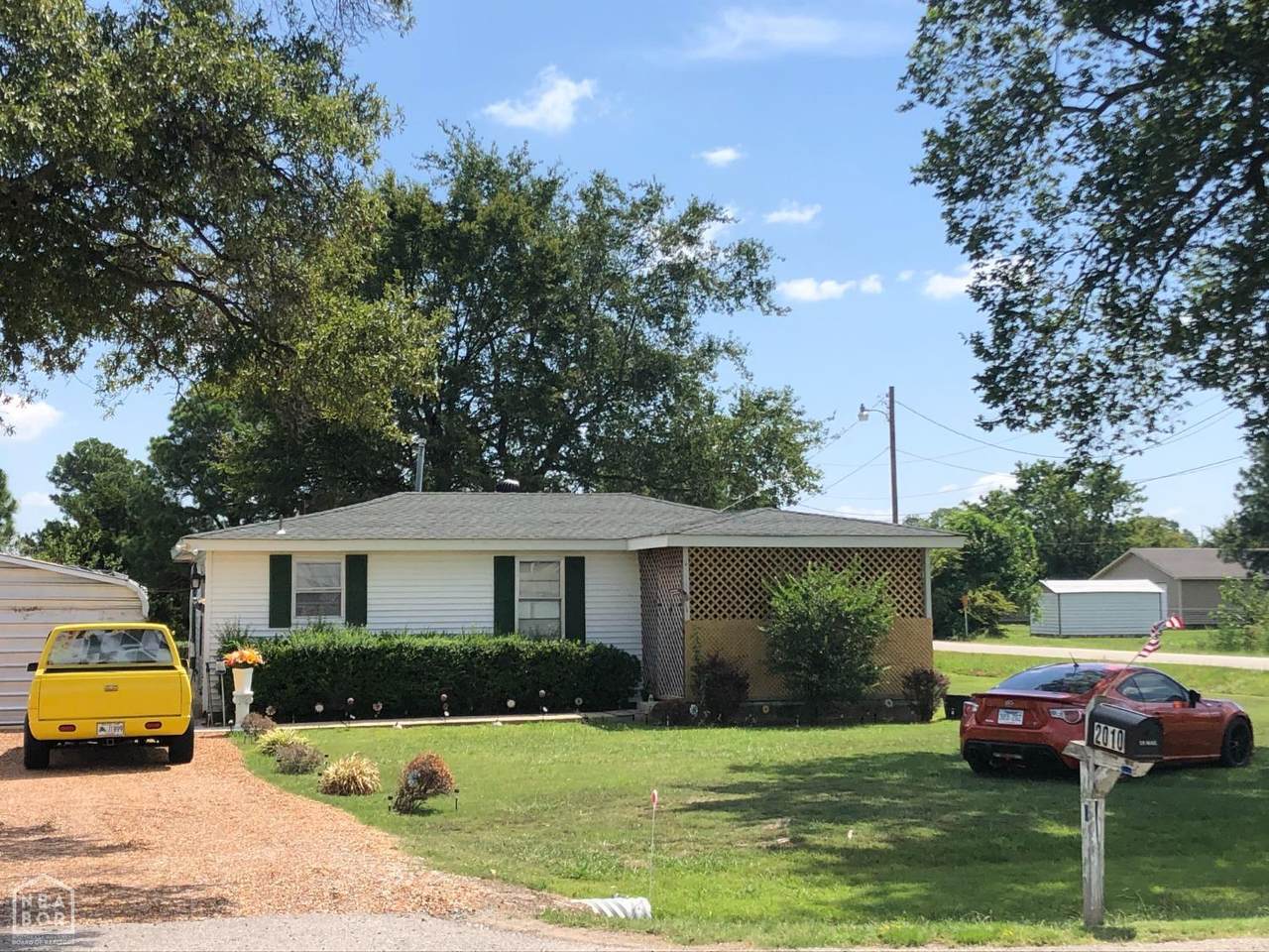 2010 Commerce Drive - Photo 1