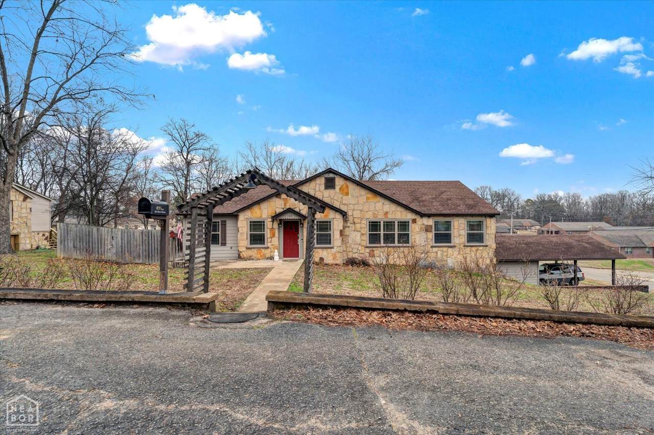 102 Olive Street - Photo 1