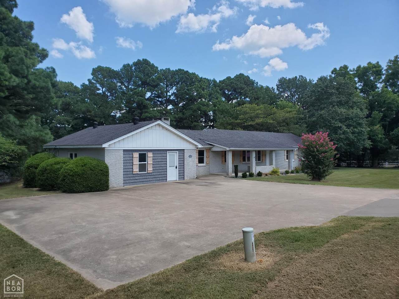 https://bt-photos.global.ssl.fastly.net/jonesboro/1280_boomver_1_10127824-2.jpg
