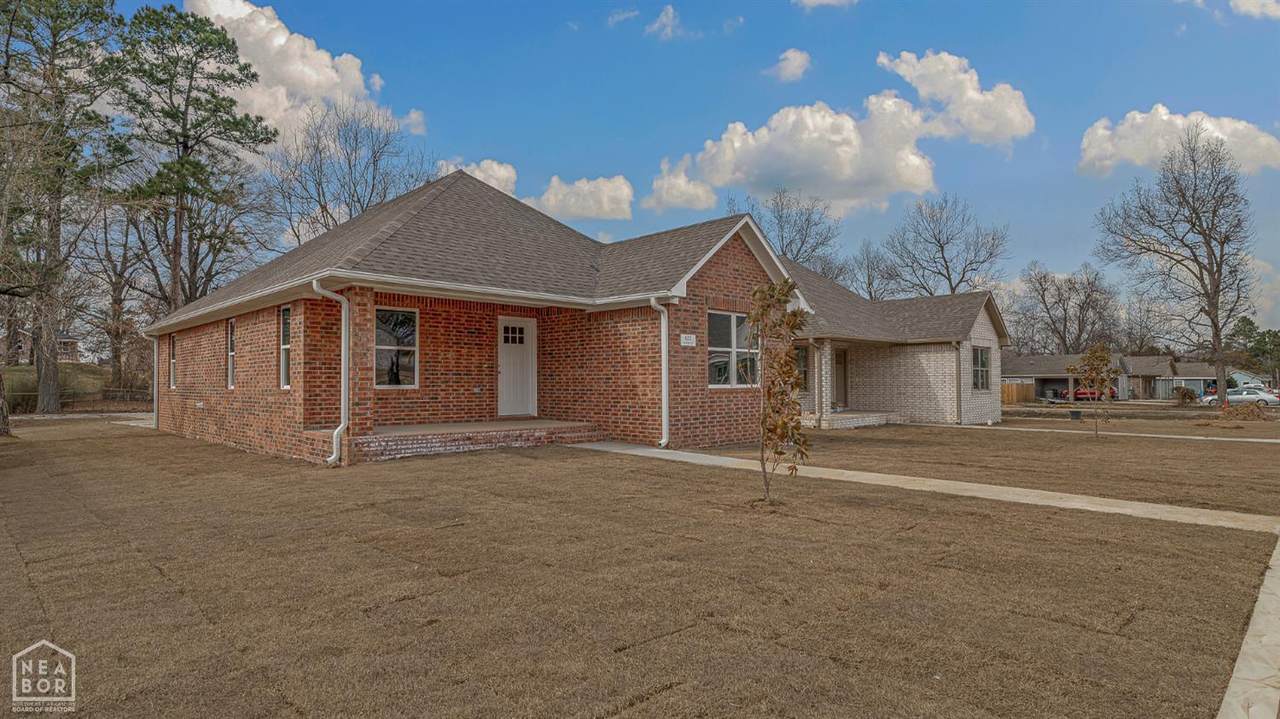 620 N 4th Street - Photo 1