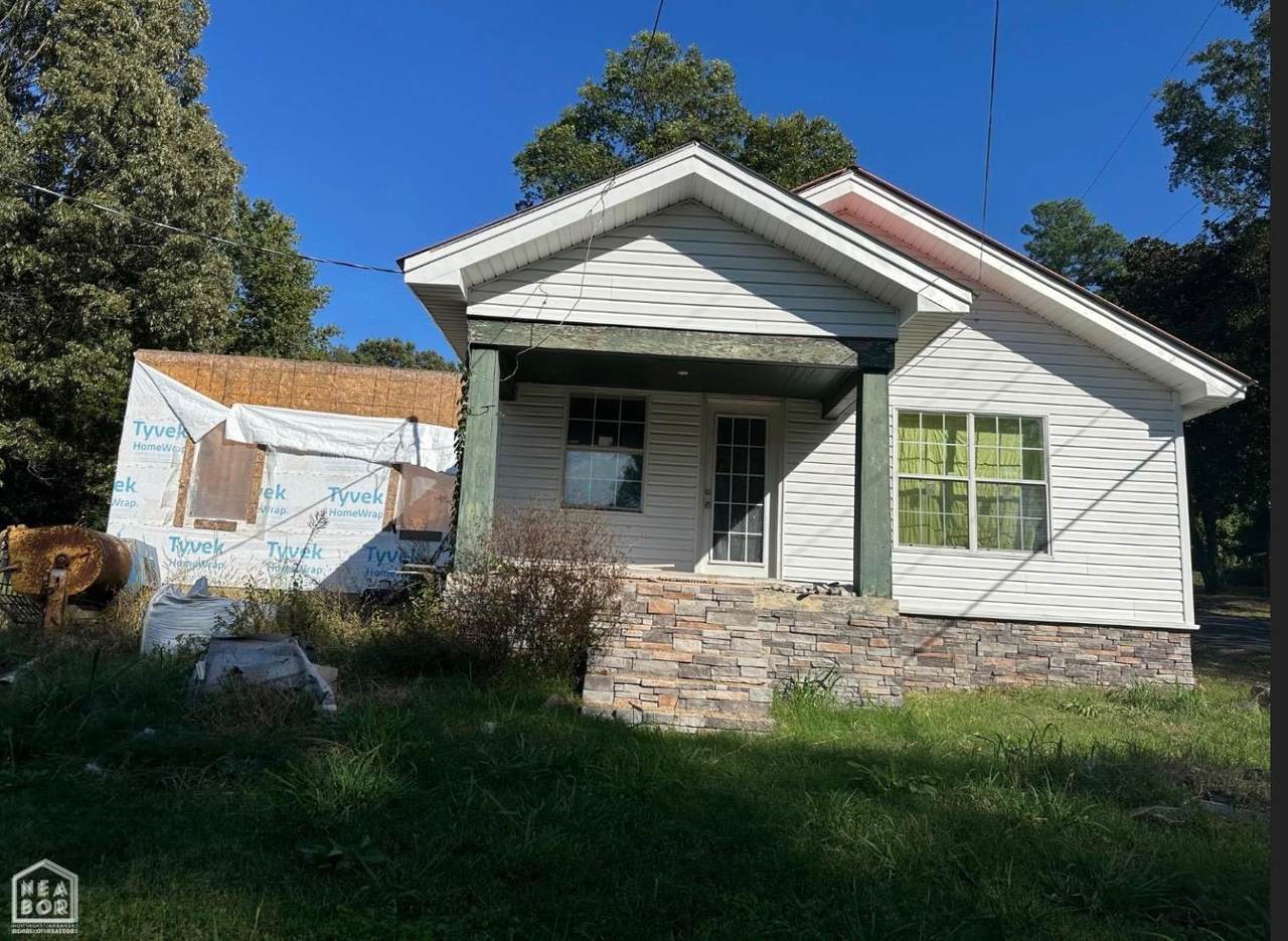614 Gould - Photo 1