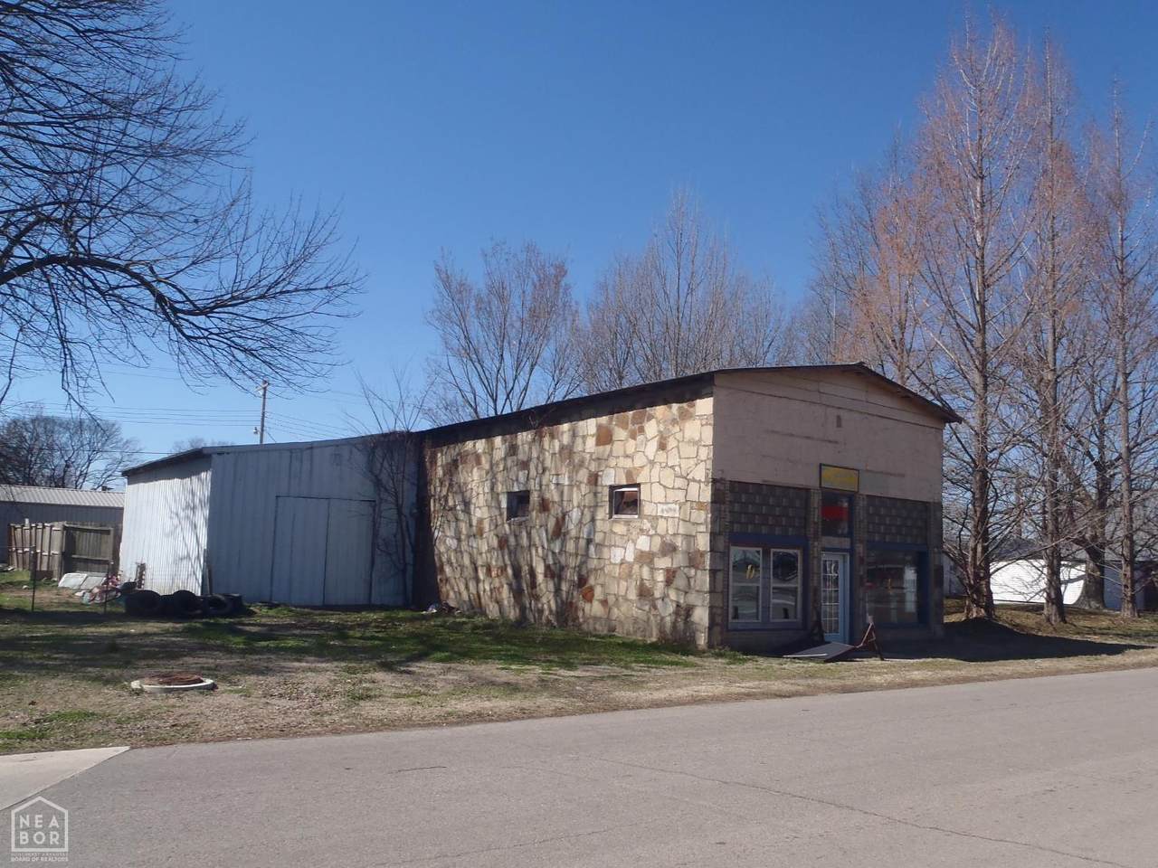 315 Beech Street - Photo 1