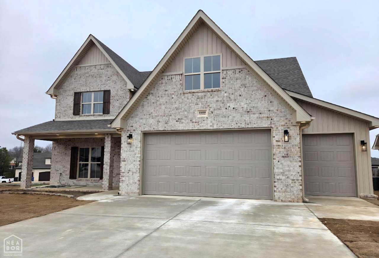 4400 Valencia Cove - Photo 1