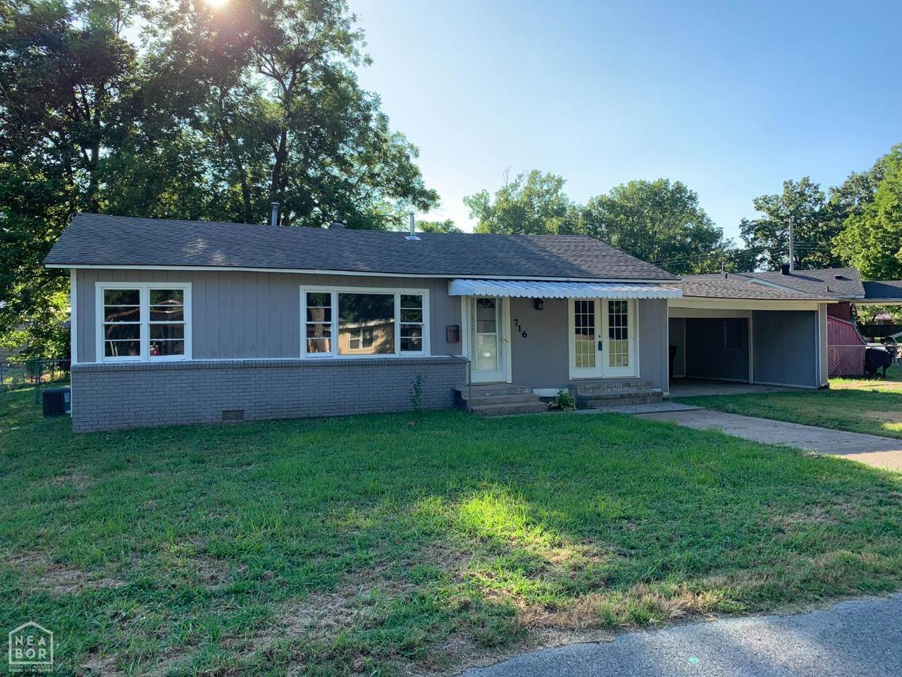 716 Florida Street - Photo 1
