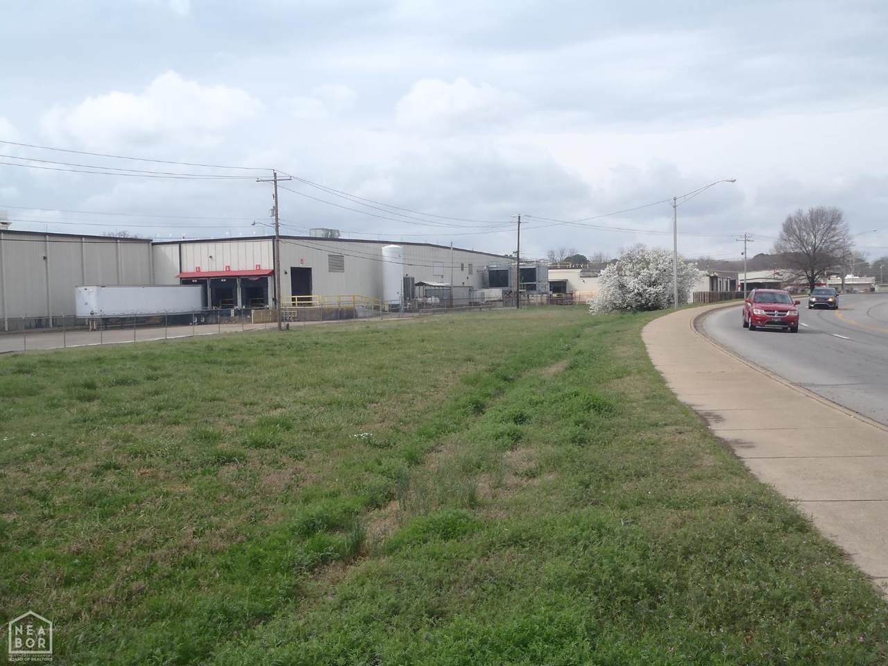 400 E Beebe Capps - Photo 1